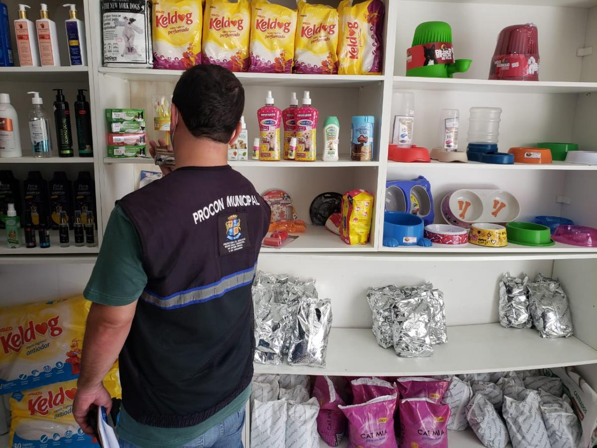 Procon Aracaju realiza fiscalização especial em petshops F5 News