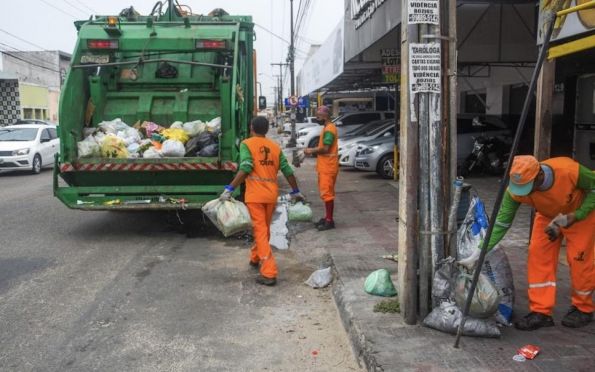 Prefeitura De Aracaju Mobiliza Equipes Para Restabelecer Coleta De Lixo