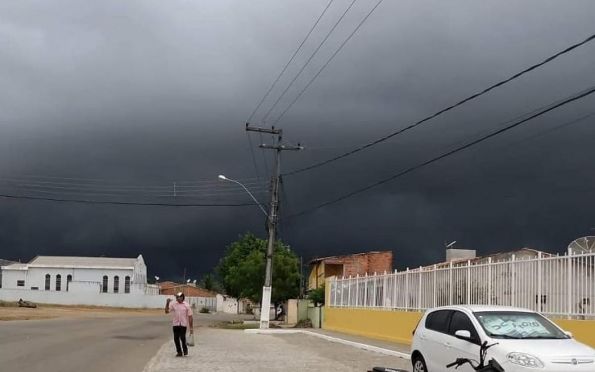 Meteorologia Prev Tempo Nublado Ocorr Ncia De Chuvas No Estado