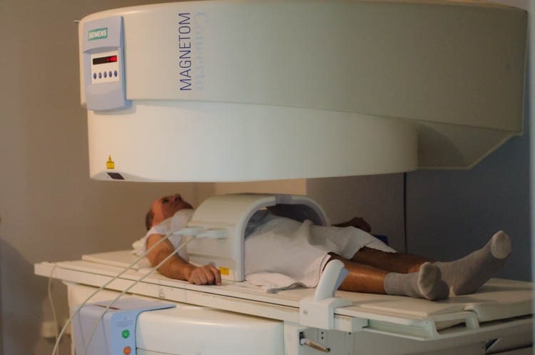 Governo de SE realiza mutirão de ressonância magnética de coluna lombar