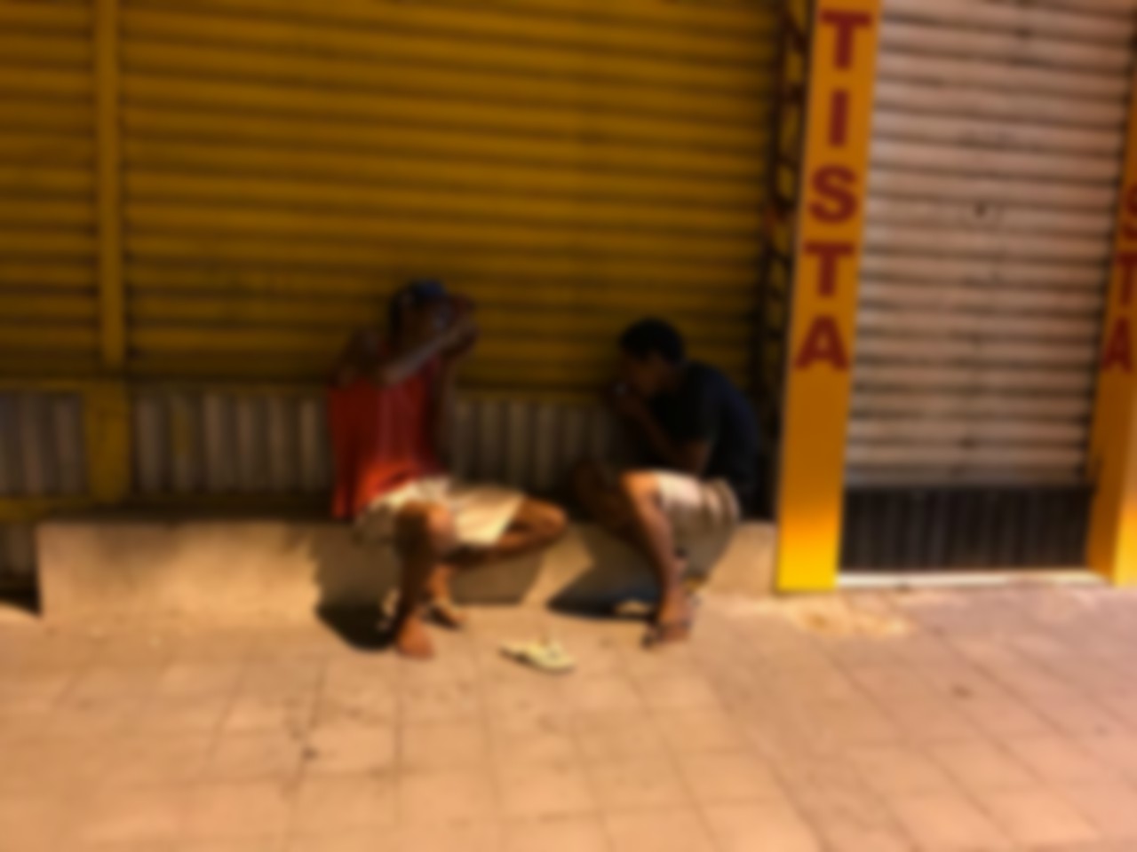 Vozes do Vício: como o consumo de drogas domina vidas no centro de Aracaju