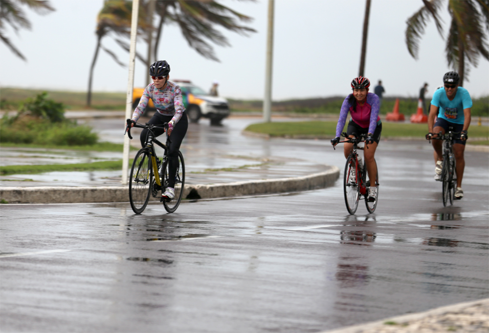 Ciclistas passam a ter área de proteção para treinamento em Aracaju