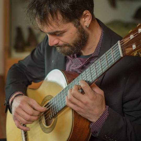Violonista italiano Giordano Passini realiza palestra e concerto em Aracaju