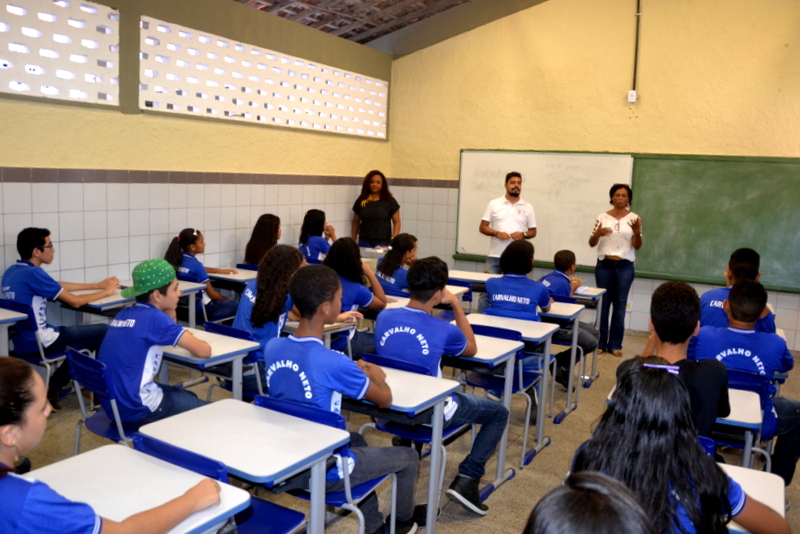 Três escolas municipais de Aracaju continuam fechadas para reforma