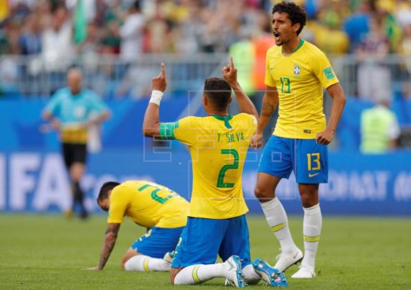 Thiago Silva é o único brasileiro em seleção da Copa de jornal francês