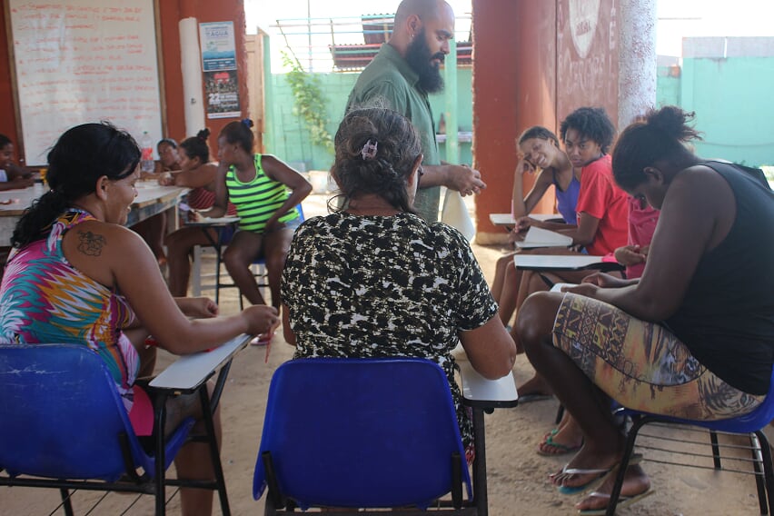 Projeto Dandara gera renda para mulheres de ocupação em Aracaju