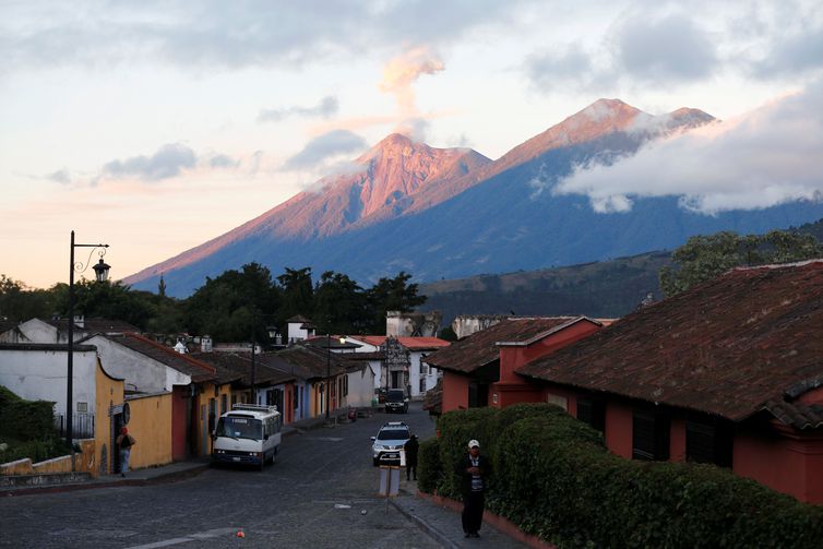 Guatemala monitora atividades de vulcão que pode ter novas erupções