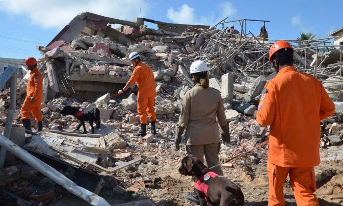 Colapso de prédio irregular na zona Sul de Aracaju completa quatro anos