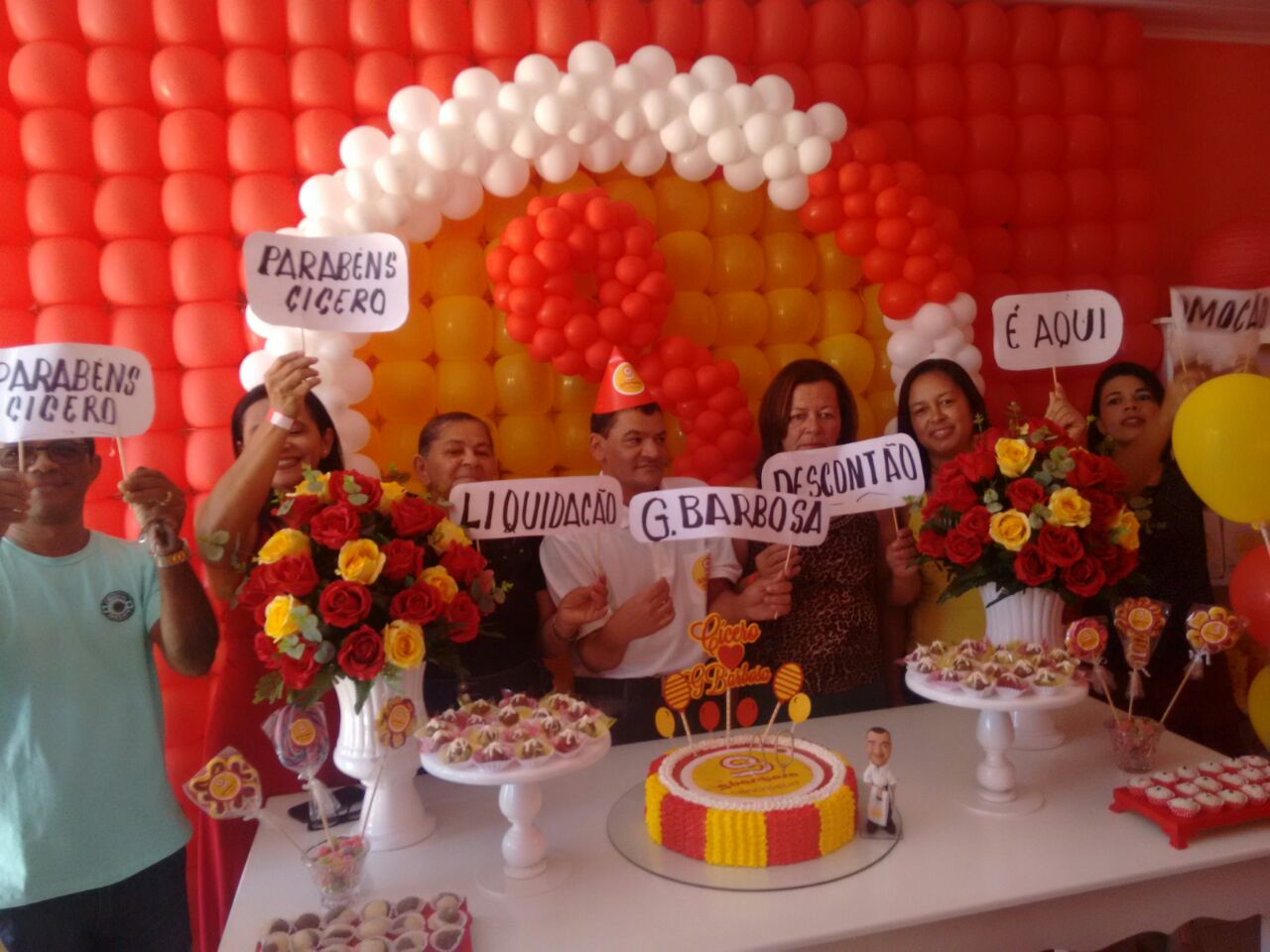 Fã de supermercado ganha festa de aniversário em Aracaju