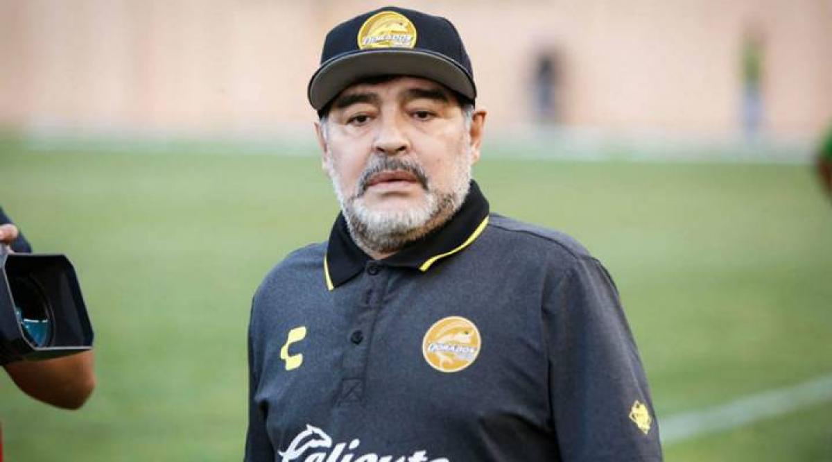 Maradona morre aos 60 anos após sofrer parada cardiorrespiratória