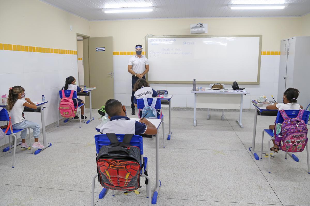 Aracaju: escolas municipais retomam atividades presenciais hoje