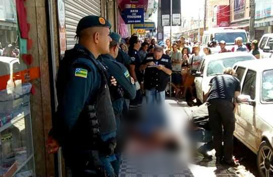 Homem é assassinado no centro comercial de Aracaju