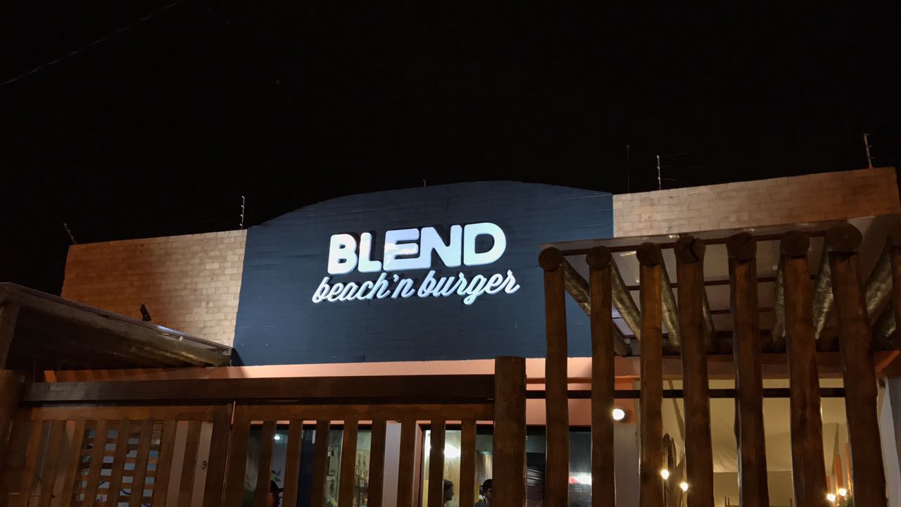 Blend Beach’n Burger promove 1º Sarau do Help