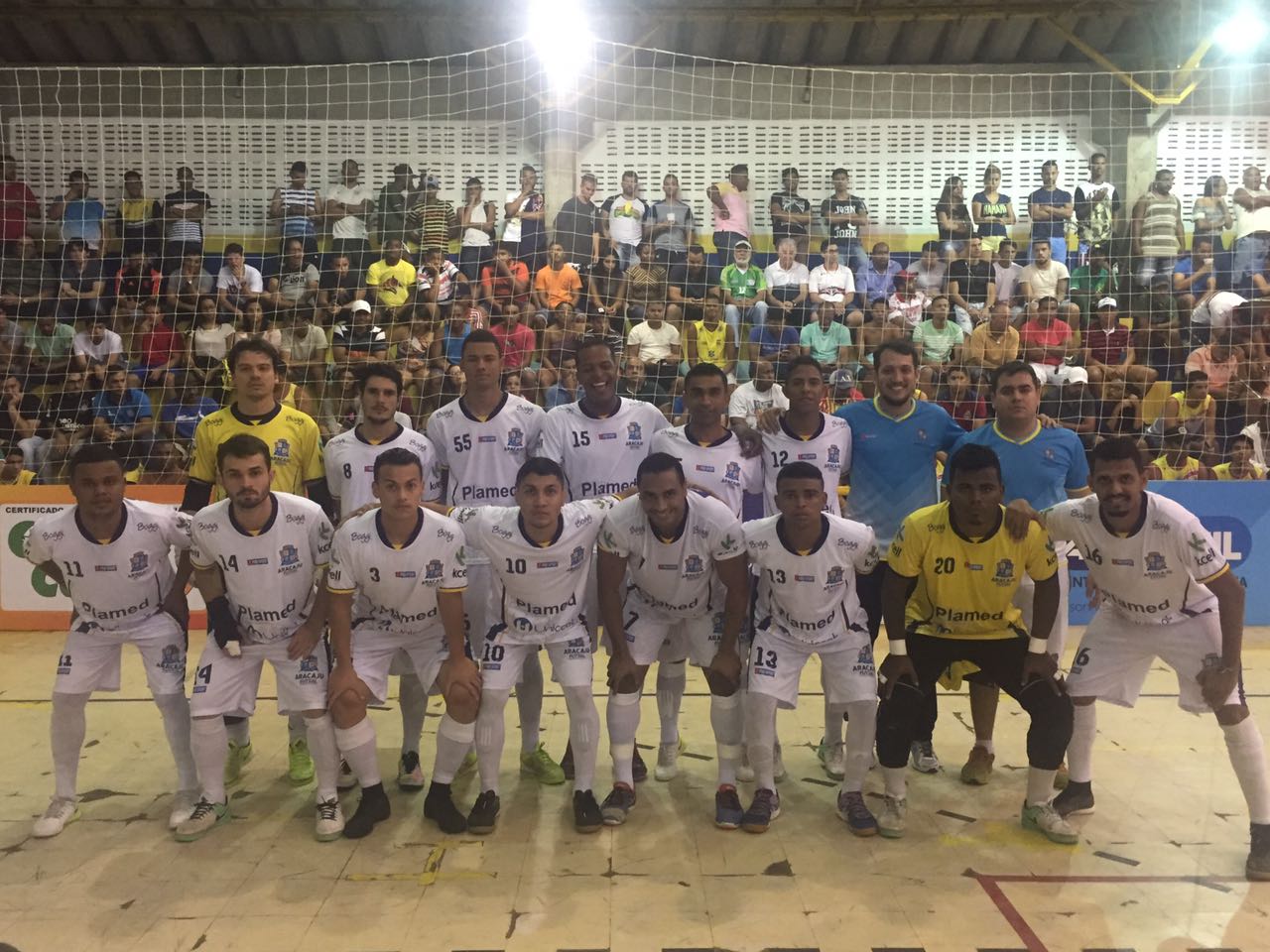 Aracaju goleia e está a um empate da semifinal da Copa TV Sergipe de Futsal