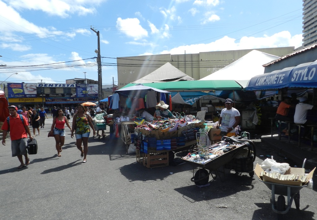 Parte dos feirantes da Rodoviária vai para o Mercado, diz Emsurb