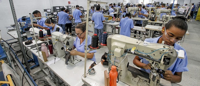 Fábrica de calçados em Salgado muda a vida de moradores da região