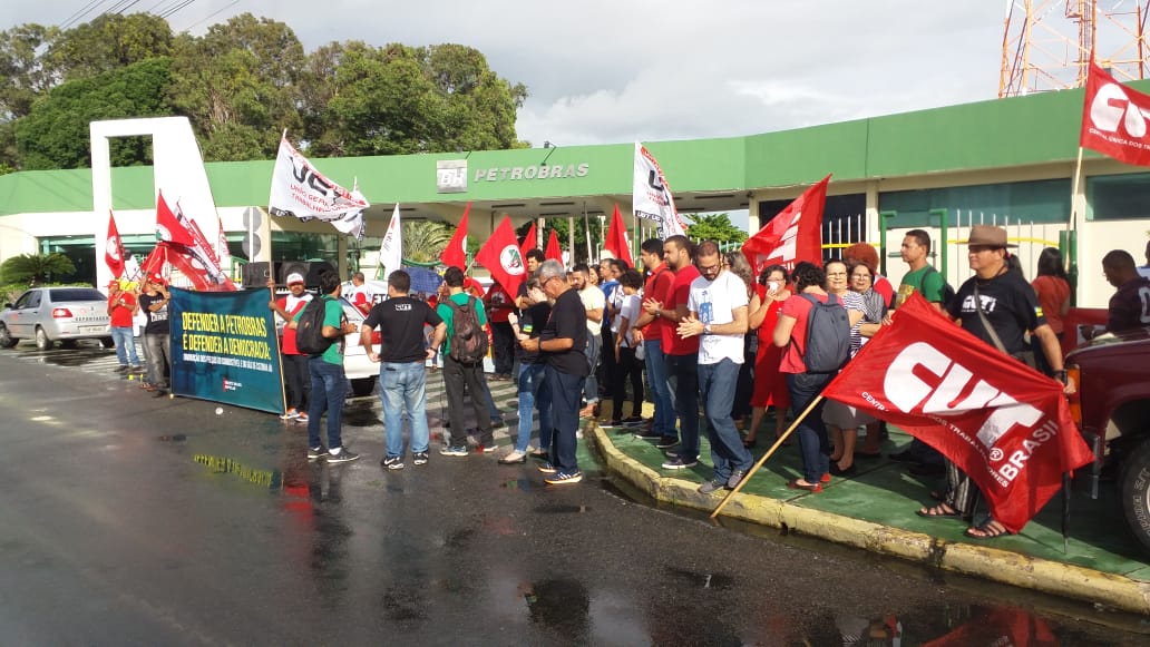 Petroleiros iniciam greve apesar de proibição da Justiça