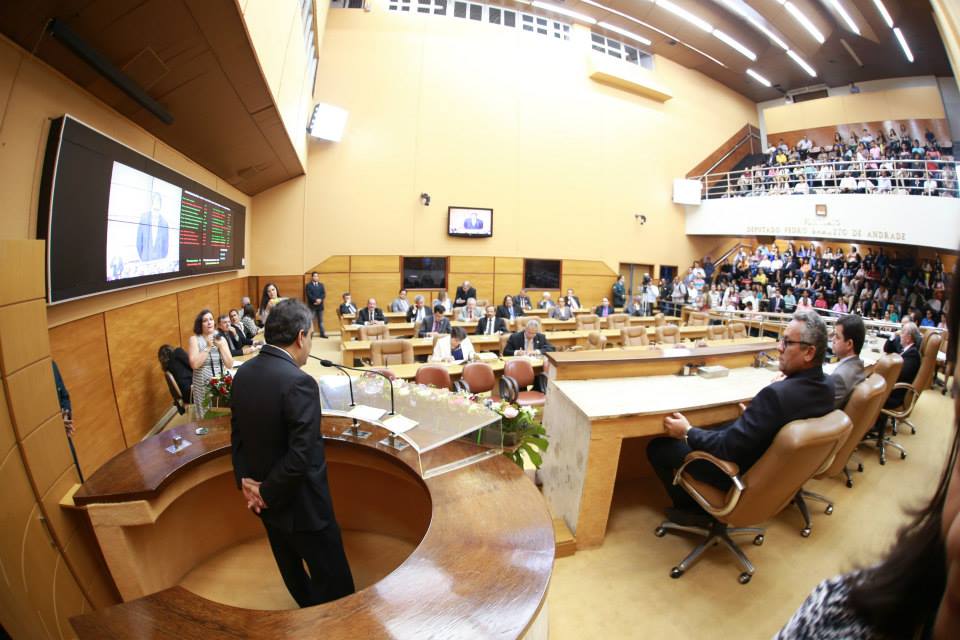 Em Sergipe, Assembleia inicia nova legislatura com 50% de renovação