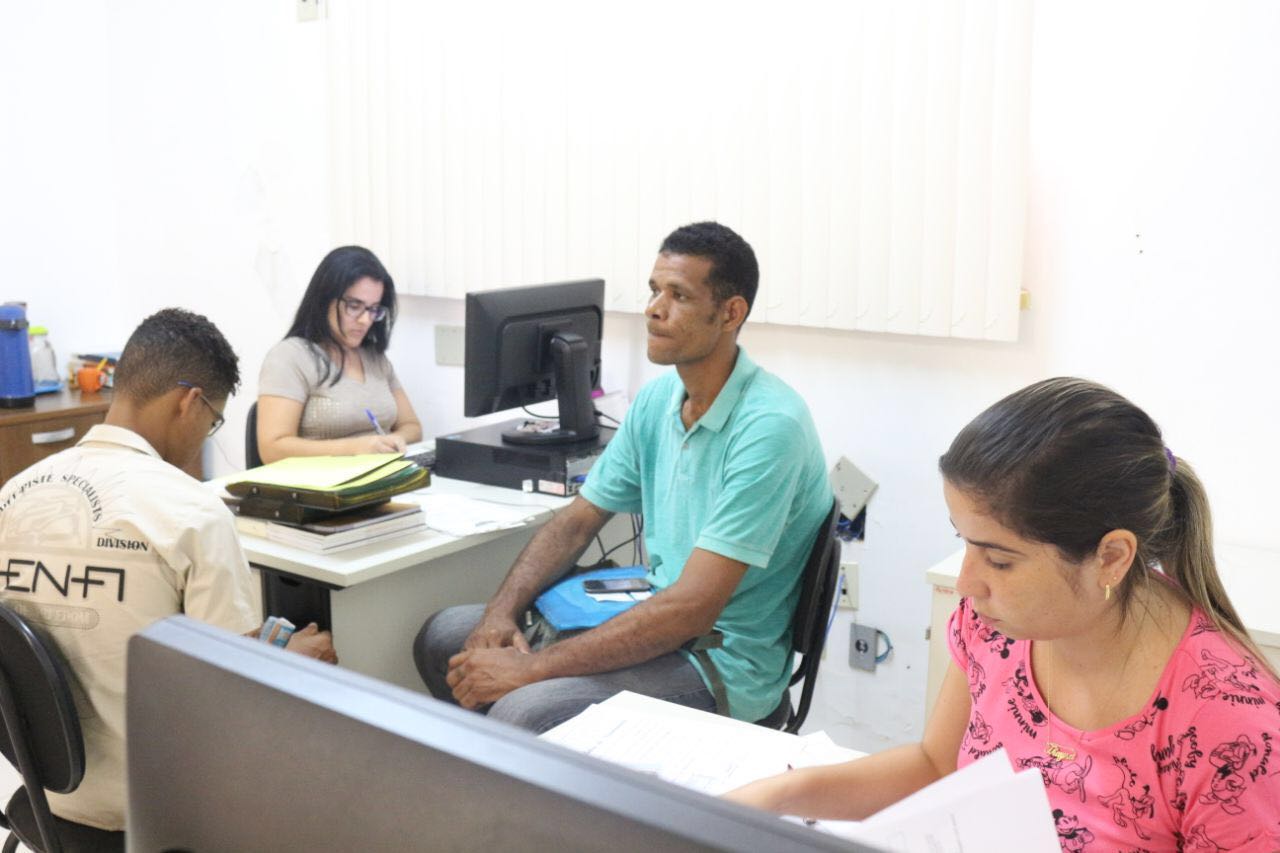 Famílias das ocupações do Santa Maria fazem cadastro no Aluguel Social