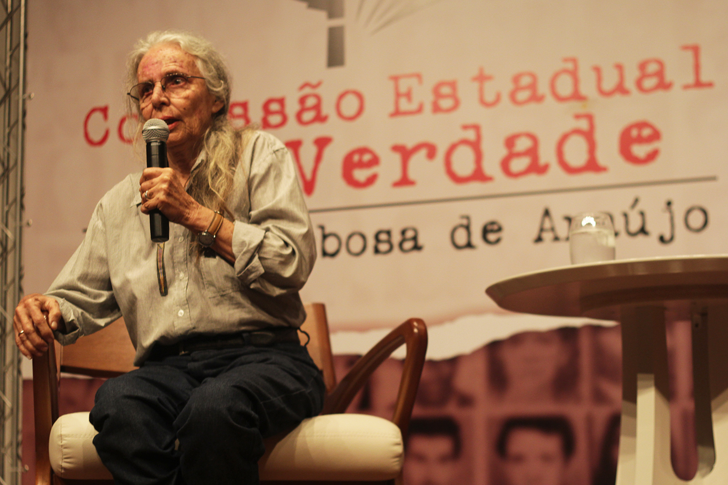 Ilma Fontes lança livro de poesia em Aracaju