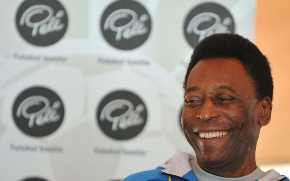 Pelé afirma estar grato por chegar lúcido e saudável aos 80 anos