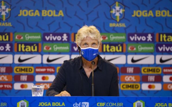 Pia Sundhage destaca importância da versatilidade do grupo brasileiro