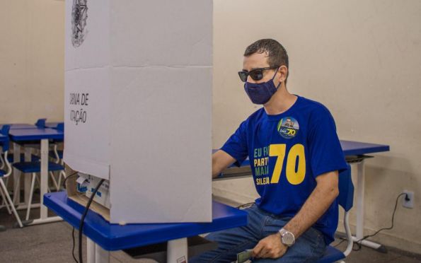  Lúcio Flávio aposta nos eleitores indecisos para chegar à PMA 