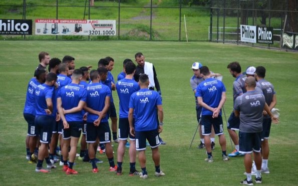 Confiança visita Guarani pela 29ª rodada da Série B do Brasileiro