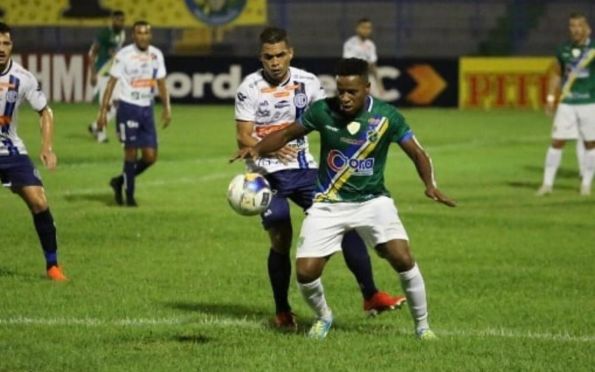 Confiança estreia com derrota por 2 a 1 para o Altos, no Piauí