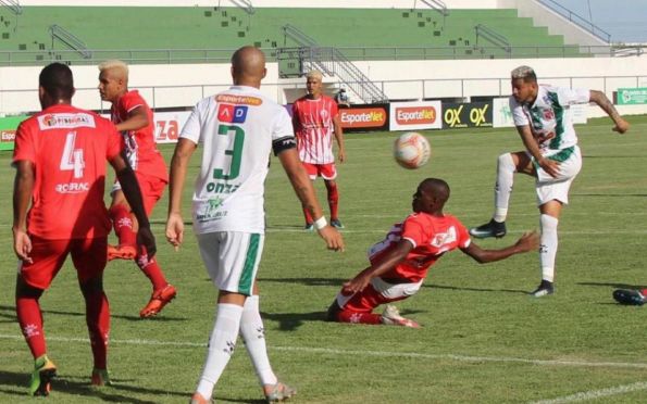 Lagarto faz 3 a 0 no América e fica com a liderança do Sergipano