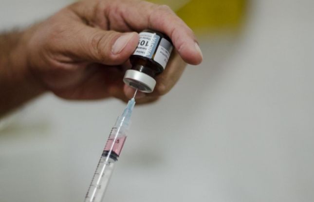Vacina da gripe não deve ser aplicada junto com a da covid-19