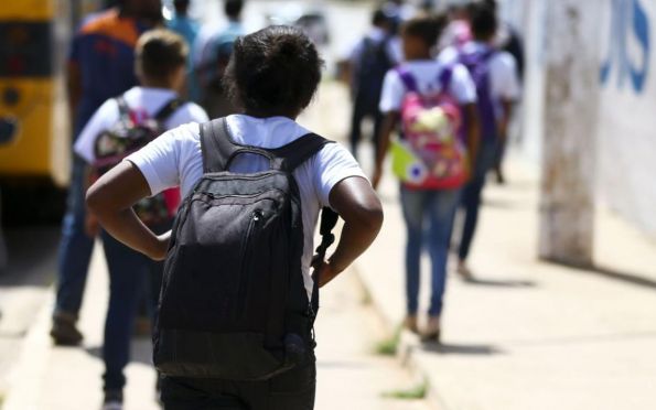 Censo Escolar: mais de 650 mil crianças saíram da escola em três anos