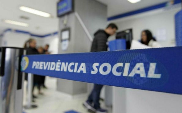 INSS suspende temporariamente perícias médicas para revisão do benefício