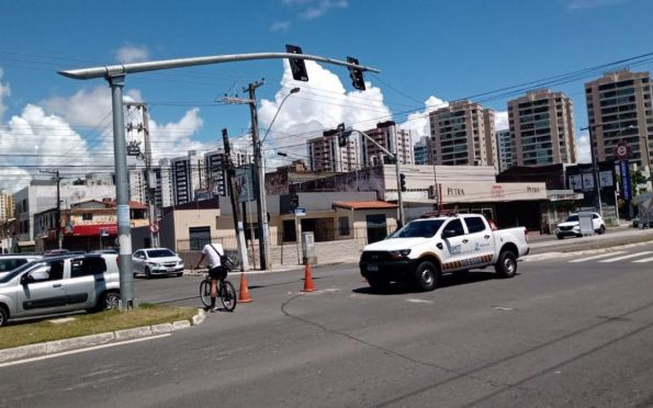 Problema na rede de energia deixa semáforos sem funcionar em Aracaju