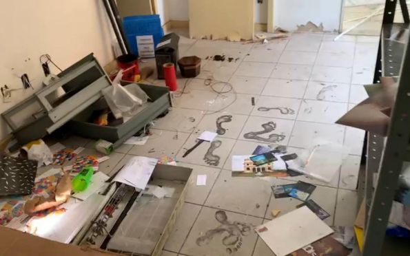 Artistas denunciam descaso com situação da Galeria de Arte Álvaro Santos