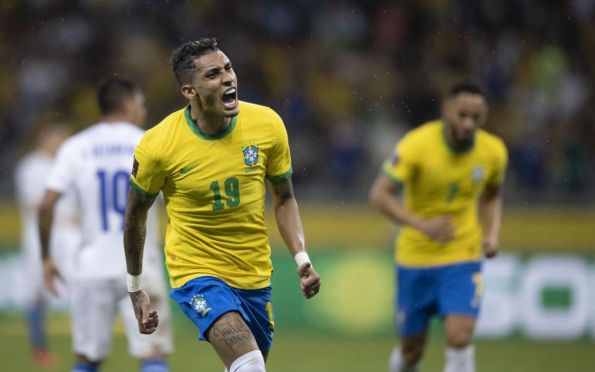 Brasil encara Chile no Maracanã em penúltimo duelo pelas Eliminatórias
