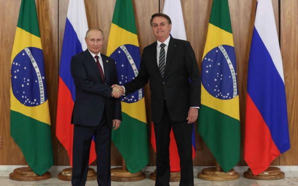 Em meio à crise com Ucrânia, Bolsonaro embarca nesta segunda para a Rússia