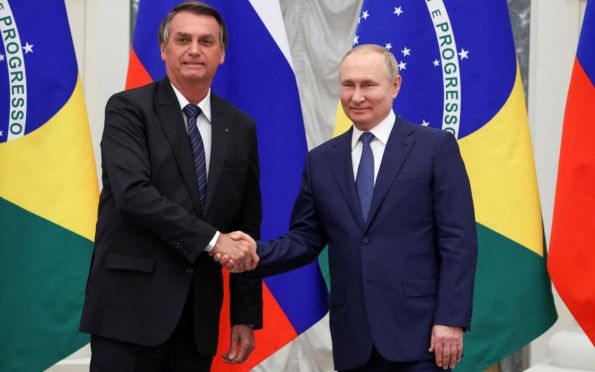 Presidente Jair Bolsonaro diz que conversa com Putin foi 