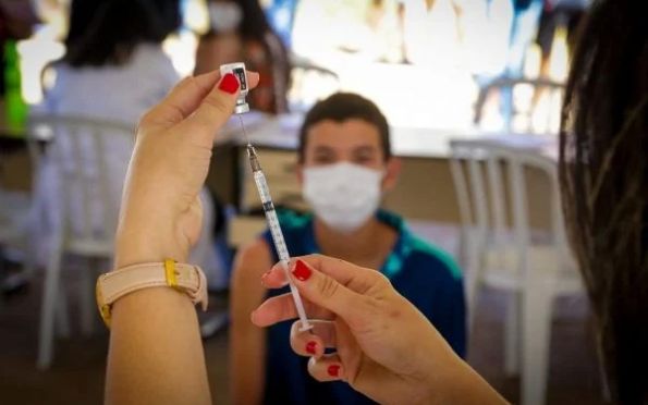 Quais cidades em Sergipe têm cobertura vacinal necessária para autorizar eventos?