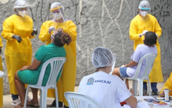 Saúde volta a testar pessoas sem sintomas gripais em Aracaju; veja locais