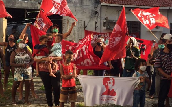 Moradores da João Mulungu ocupam prédio da UFS no centro de Aracaju