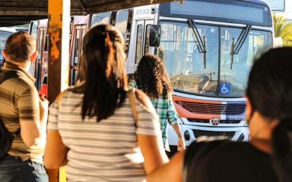 Passagem de ônibus vai aumentar para R$ 5,50 em Aracaju? veja o que diz a SMTT