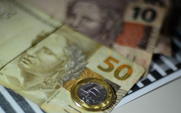 Mercado financeiro aumenta pela 15ª vez projeção para inflação em 2022