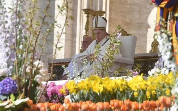 Papa Francisco faz apelo por paz na Ucrânia: “Páscoa de guerra”