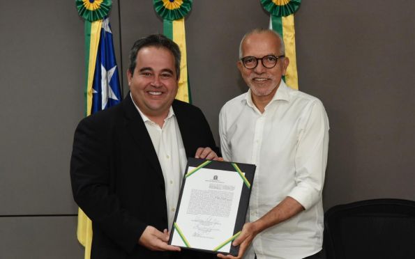Edvaldo Nogueira entra de férias e Vinicius Porto assume Prefeitura de Aracaju