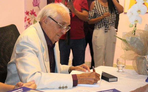 Fecomércio lança biografia de seu ex-presidente 