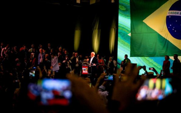 PT lança pré-candidatura de Lula à presidência com Alckmin como vice