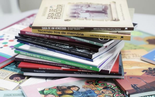 Seduc lança 45 livros produzidos por alunos e professores da rede pública