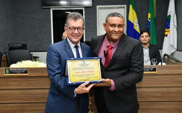 Laércio Oliveira recebe Título de Cidadão da Barra dos Coqueiros