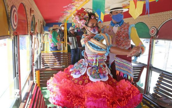 Passeio do Circular Junino valoriza tradições e pontos turísticos de Aracaju
